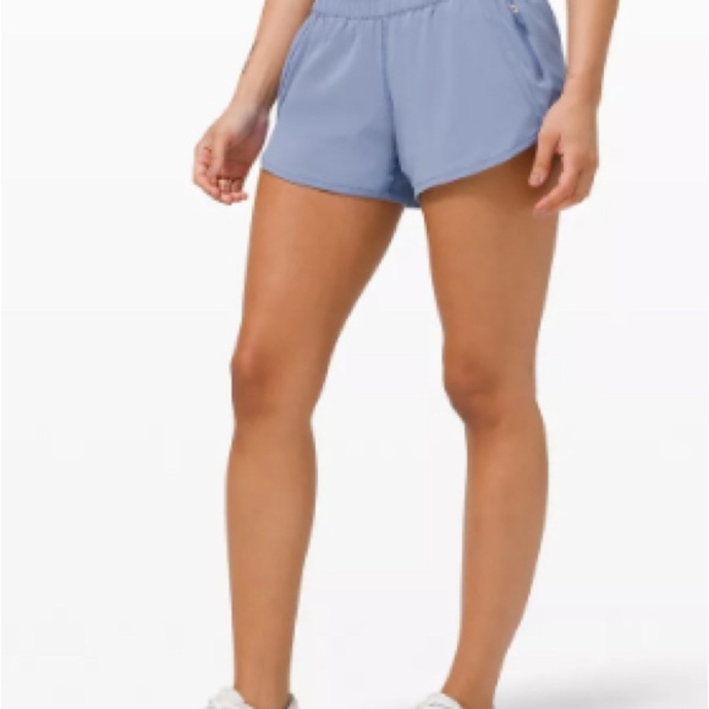 Lululemon | Tracker Low-Rise Lined Short 4"